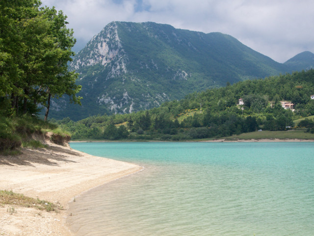 lago di castel san vincenzo