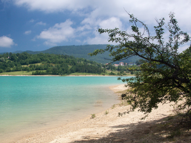 lago di castel san vincenzo