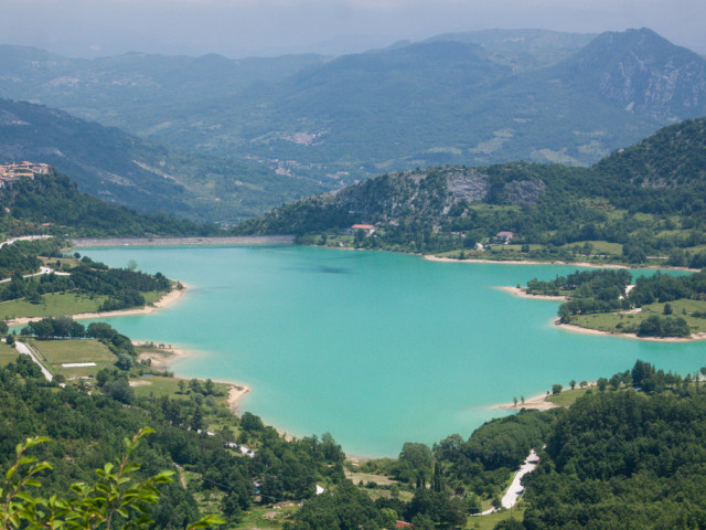 lago di castel san vincenzo